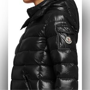 Moncler BADY HOODED SHORT DOWN JACKET